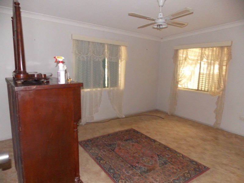 18 Old Yarraman Road, Nanango QLD 4615