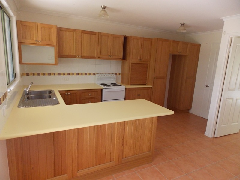18 Old Yarraman Road, Nanango QLD 4615