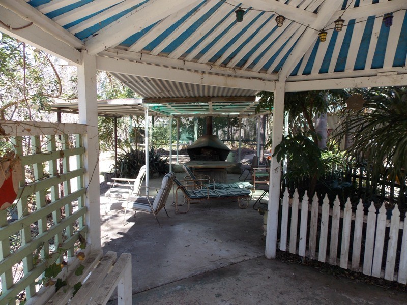 18 Old Yarraman Road, Nanango QLD 4615