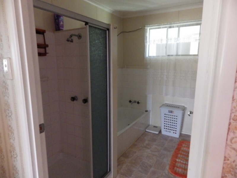 11 Alfred Street, Nanango QLD 4615