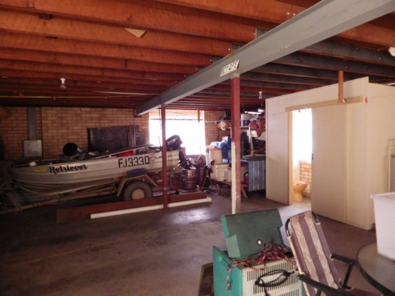 11 Alfred Street, Nanango QLD 4615