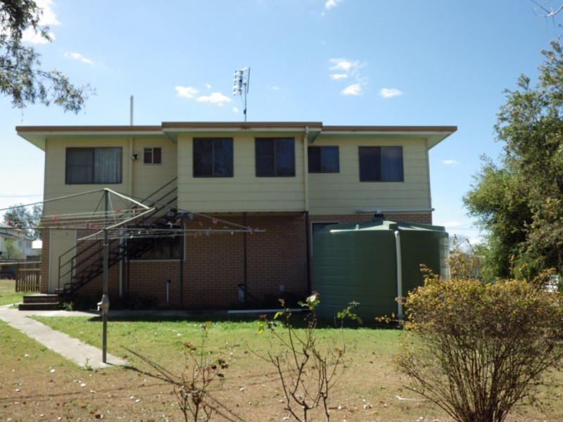 11 Alfred Street, Nanango QLD 4615