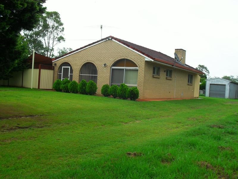 35 Brisbane Street, Nanango QLD 4615