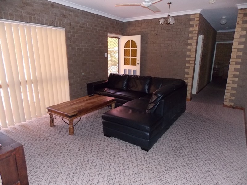 35 Brisbane Street, Nanango QLD 4615