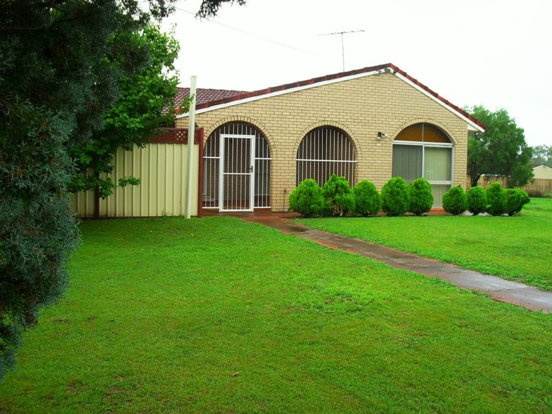 35 Brisbane Street, Nanango QLD 4615