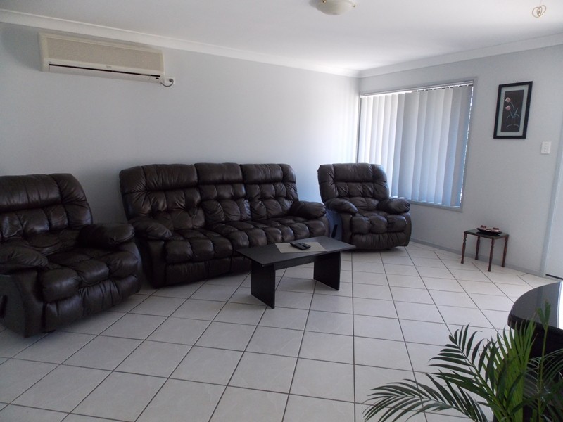 107 Gipps St North, Nanango QLD 4615