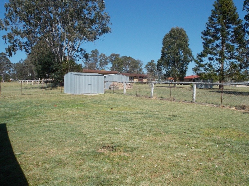 107 Gipps St North, Nanango QLD 4615