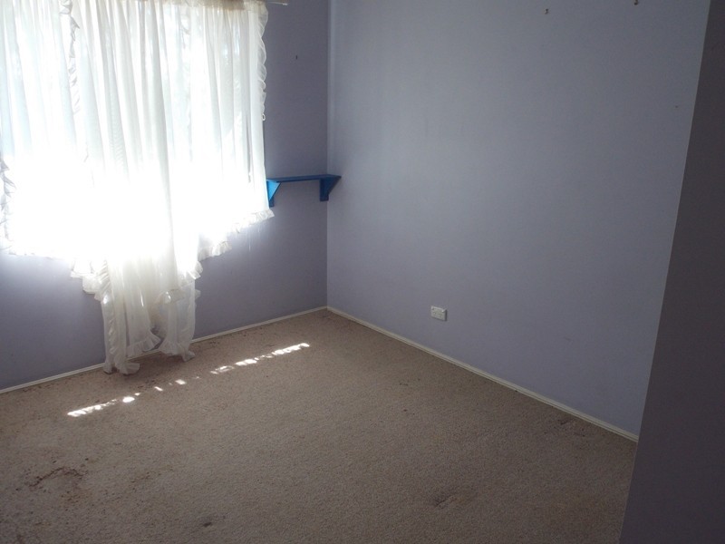 87 George Street, Nanango QLD 4615