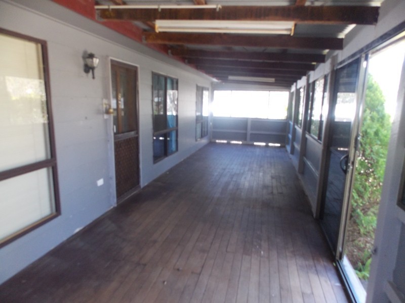 87 George Street, Nanango QLD 4615