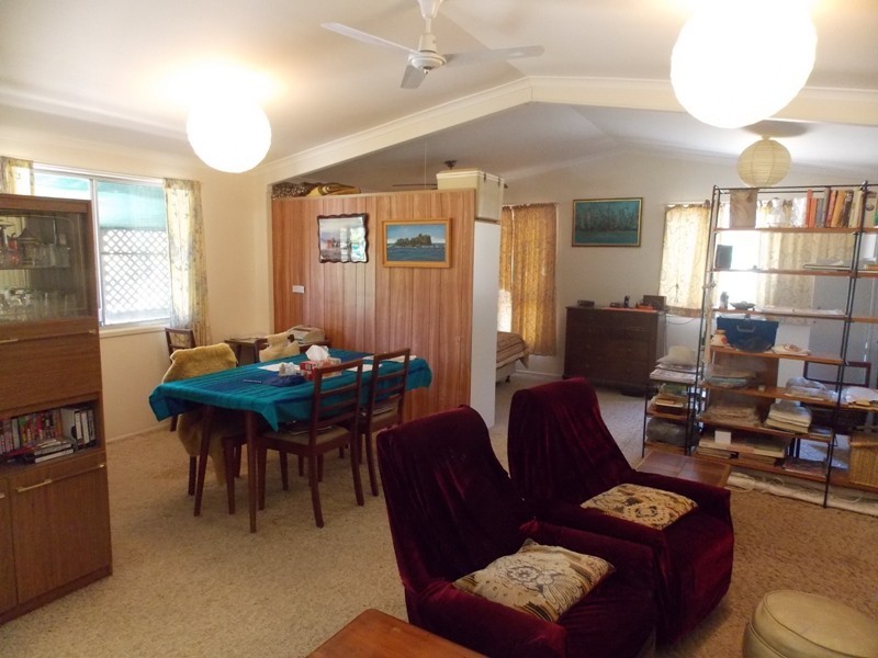 72 Elouera Drive, Nanango QLD 4615