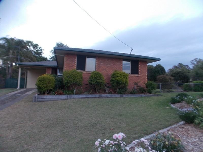 13 Chester Street, Nanango QLD 4615