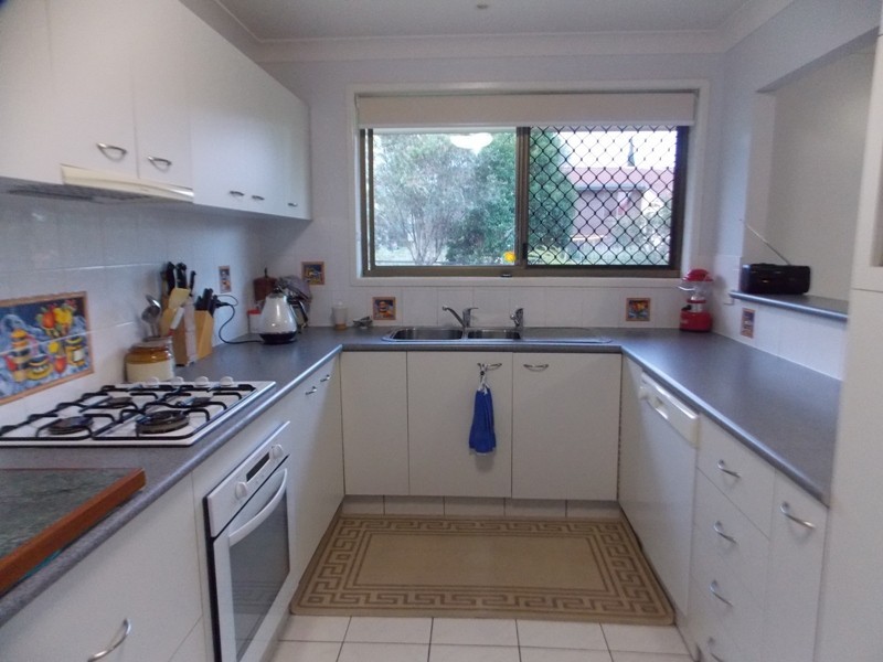 13 Chester Street, Nanango QLD 4615