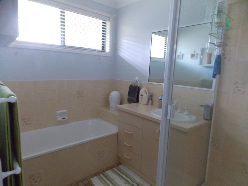 13 Chester Street, Nanango QLD 4615