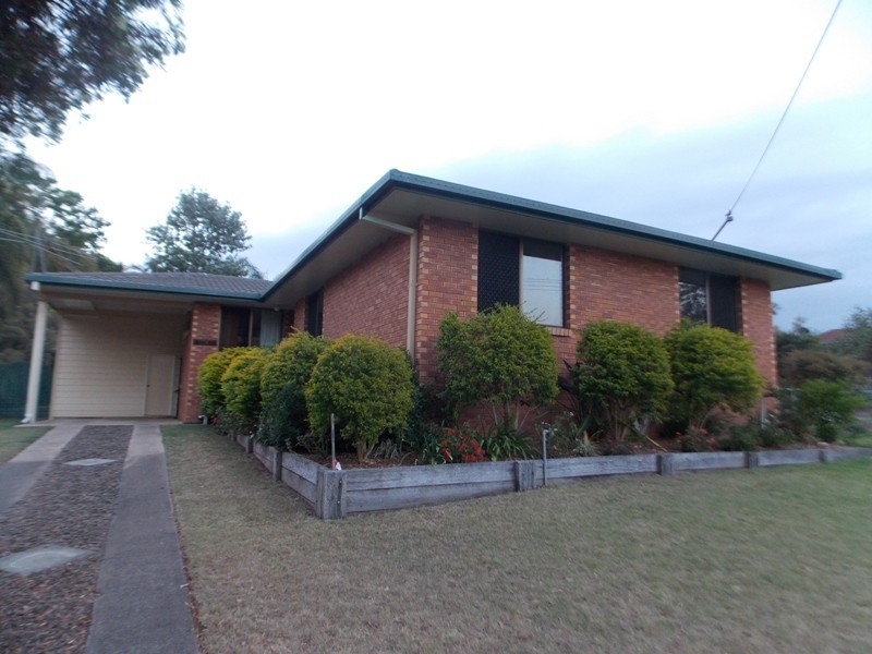 13 Chester Street, Nanango QLD 4615