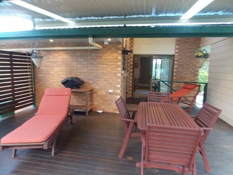 13 Chester Street, Nanango QLD 4615