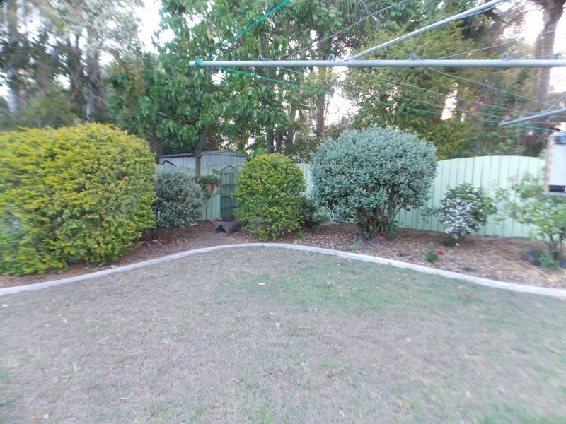 13 Chester Street, Nanango QLD 4615
