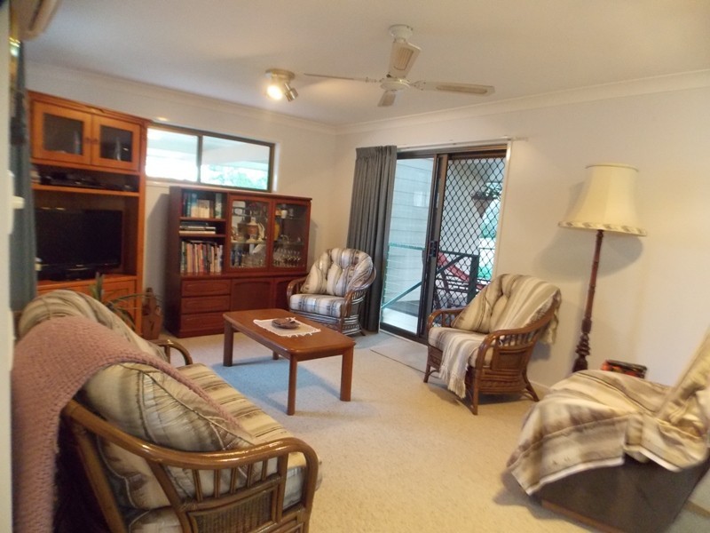 13 Chester Street, Nanango QLD 4615