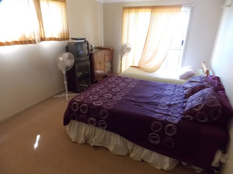 42 Hicken Way, Nanango QLD 4615