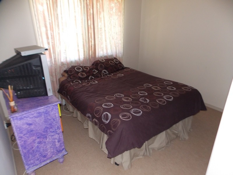 42 Hicken Way, Nanango QLD 4615