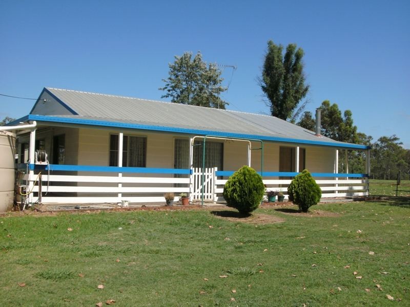109 Gipps Street, Nanango QLD 4615