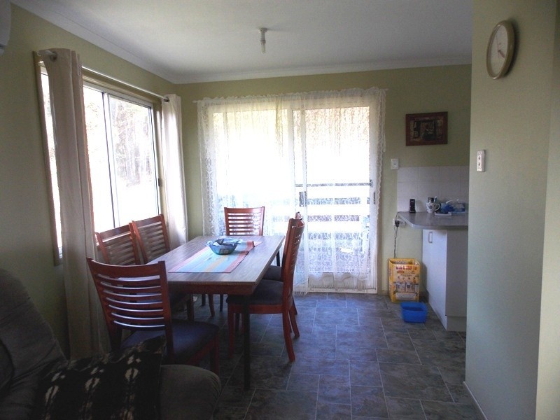 16 Hicken Way, Nanango QLD 4615