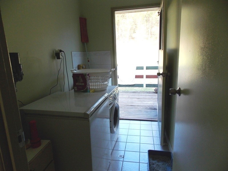 16 Hicken Way, Nanango QLD 4615