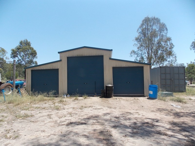 16 Malar Crescent, Nanango QLD 4615