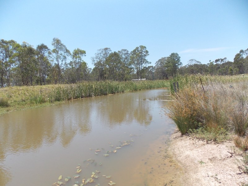 16 Malar Crescent, Nanango QLD 4615