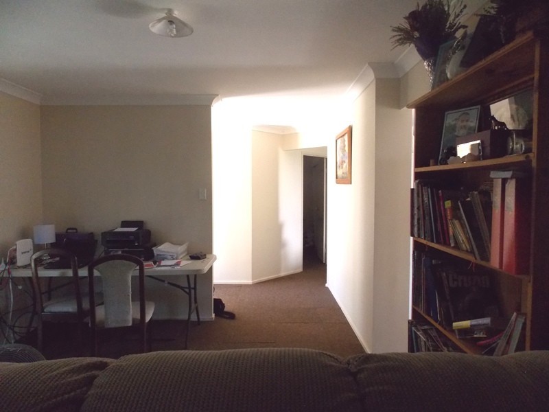 16 Malar Crescent, Nanango QLD 4615