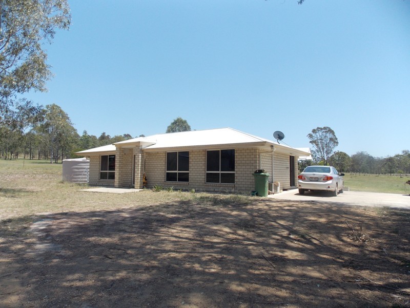 16 Malar Crescent, Nanango QLD 4615