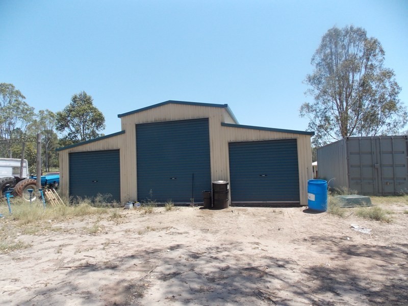 16 Malar Crescent, Nanango QLD 4615