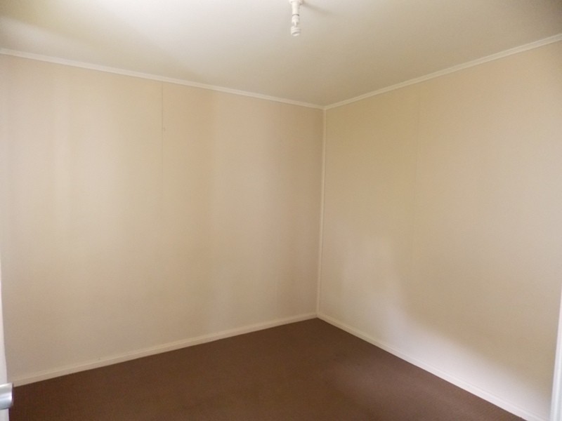 24 Wills Street, Nanango QLD 4615