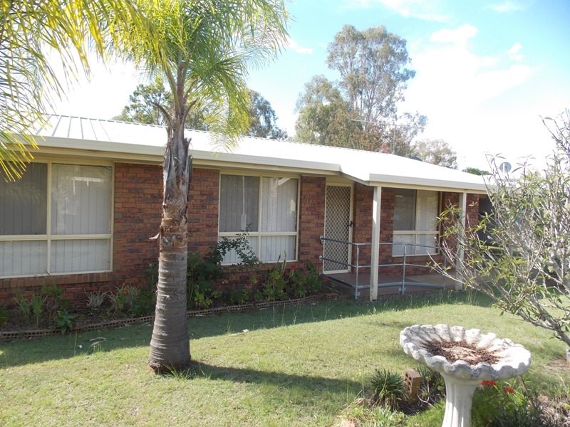 1 Fairway Drive, Nanango QLD 4615