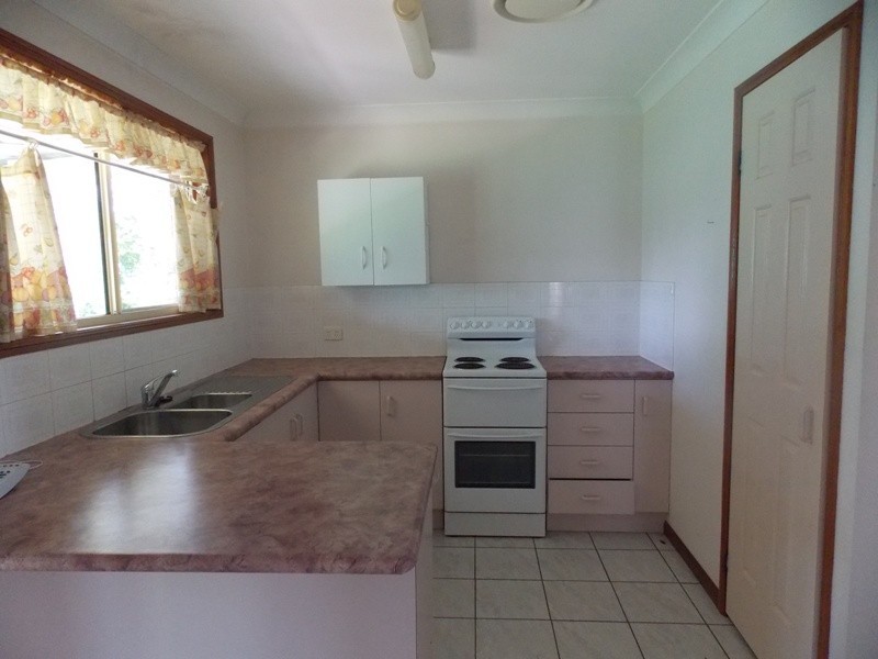 1 Fairway Drive, Nanango QLD 4615