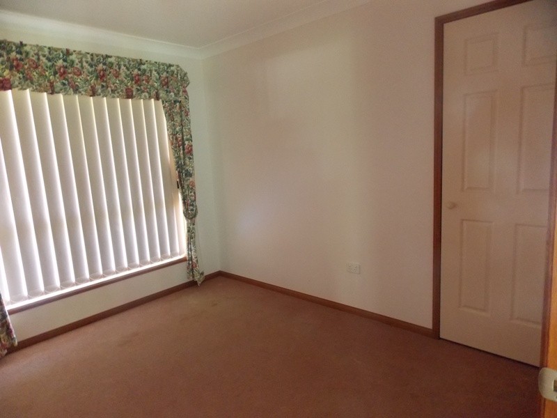 1 Fairway Drive, Nanango QLD 4615