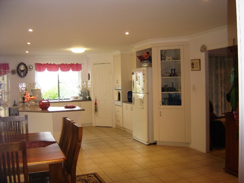 14 Wills Street, Nanango QLD 4615