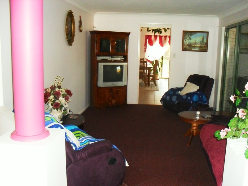 14 Wills Street, Nanango QLD 4615
