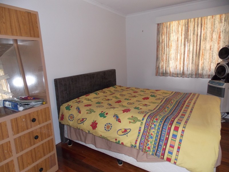 213 Malar Crescent, Nanango QLD 4615