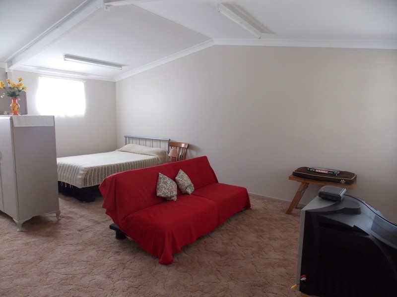 65 Calvert Road, Nanango QLD 4615