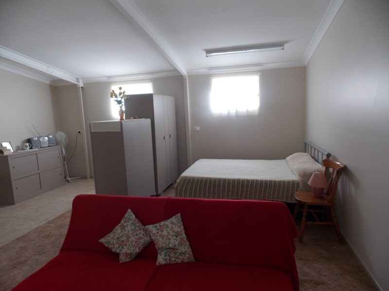 65 Calvert Road, Nanango QLD 4615