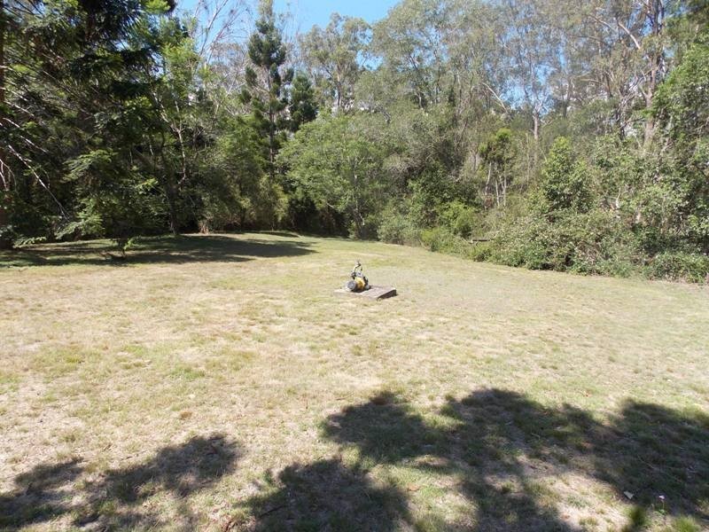 65 Calvert Road, Nanango QLD 4615