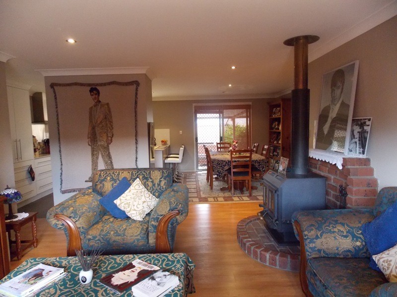 12 Normanby Street, Nanango QLD 4615