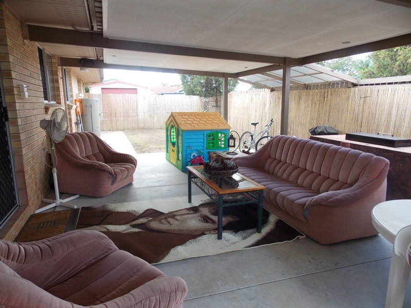 12 Normanby Street, Nanango QLD 4615