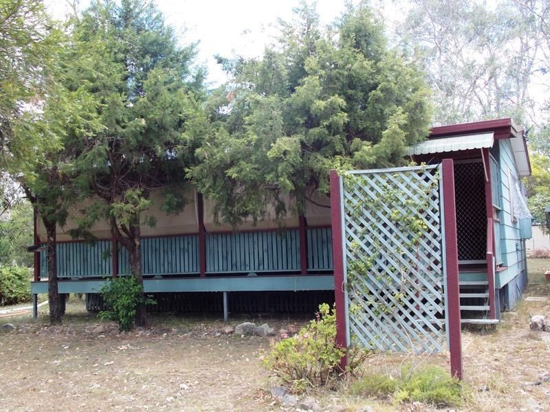 18 Brisbane Street, Nanango QLD 4615