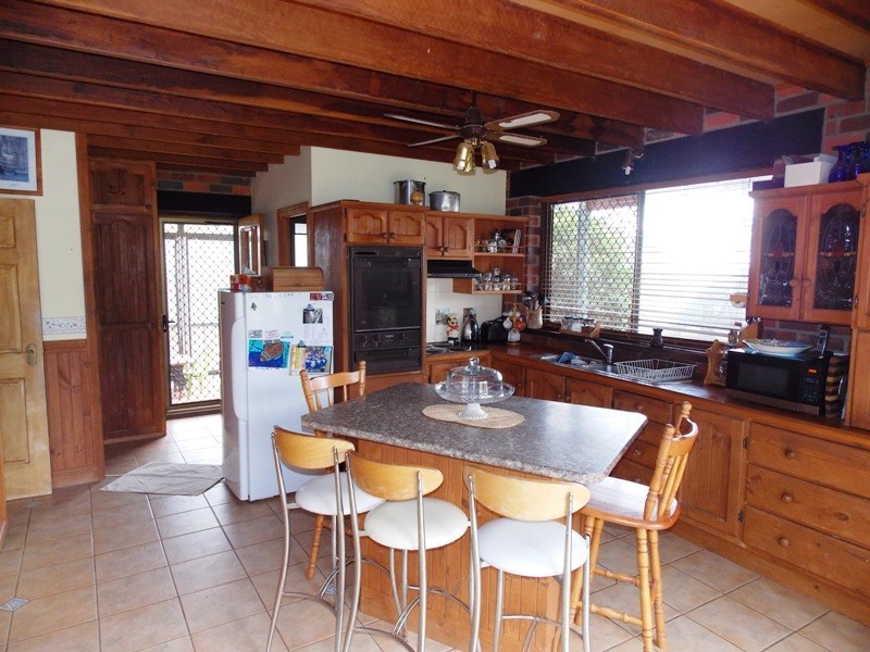 37 Hicken Way, Nanango QLD 4615