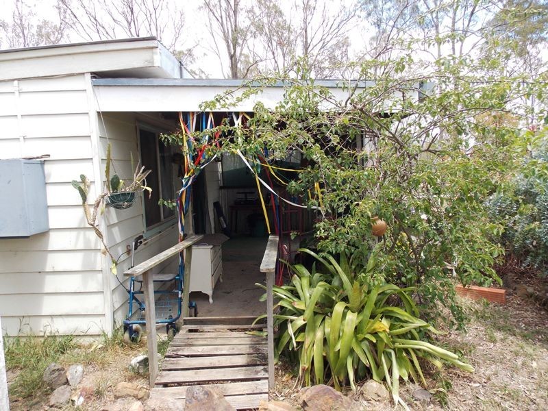 69 Brazier Road, Nanango QLD 4615