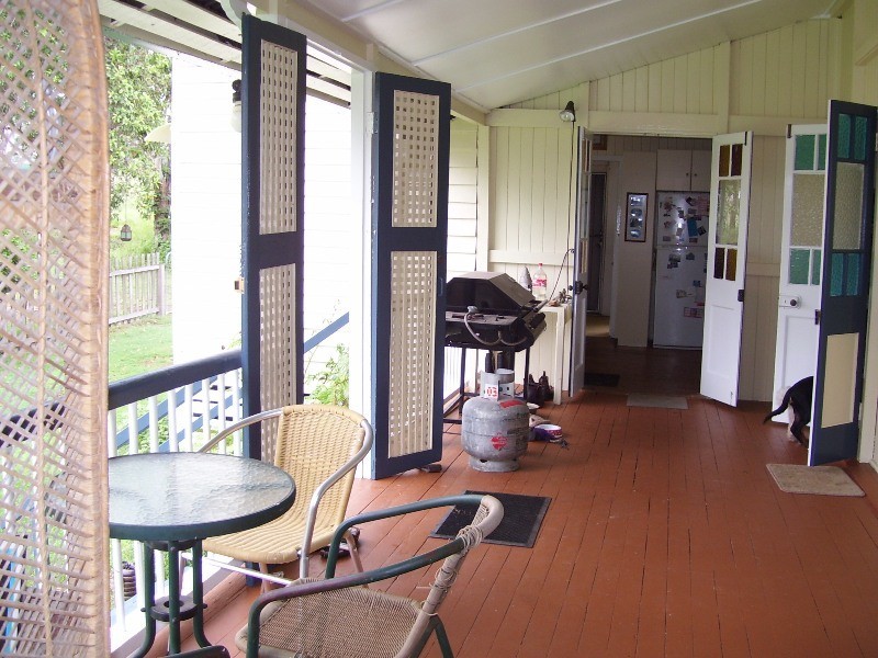 26 Racecourse Road, Nanango QLD 4615