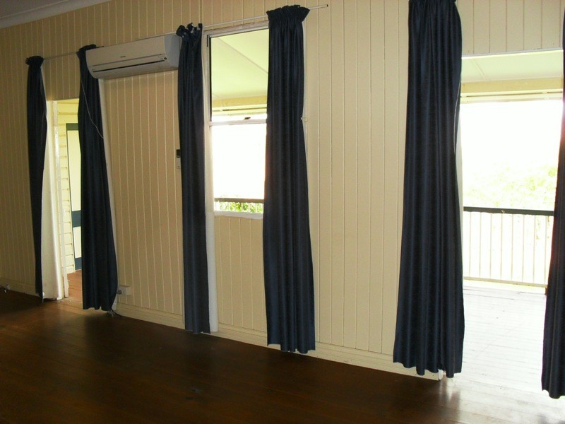 26 Racecourse Road, Nanango QLD 4615