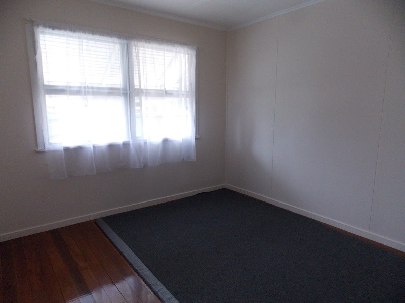 9 Dalby Street, Nanango QLD 4615