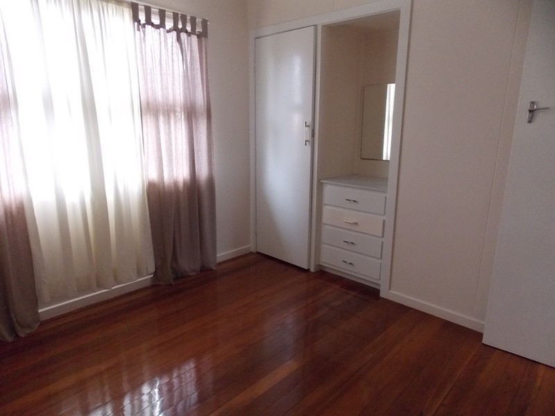 9 Dalby Street, Nanango QLD 4615